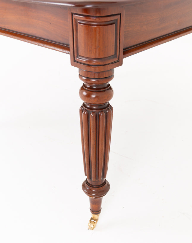 Regency Mahogany 2 Leaf Extending Dining Table