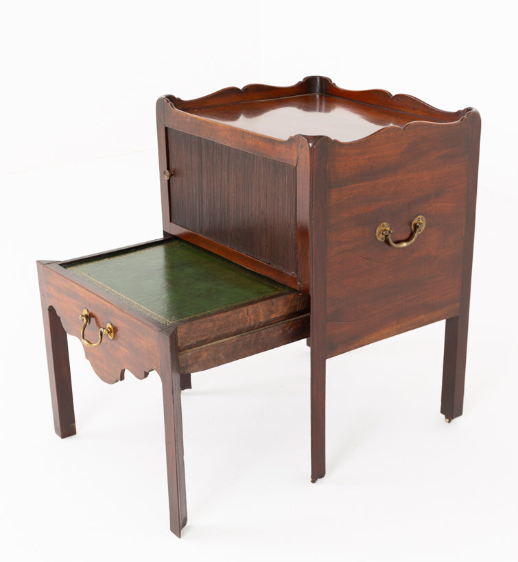 Georgian Mahogany Bedside Cabinet
