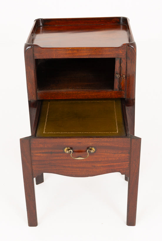 Georgian Mahogany Bedside Cabinet