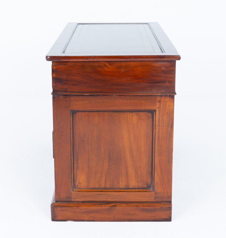 Victorian Mahogany Twin Pedestal Desk