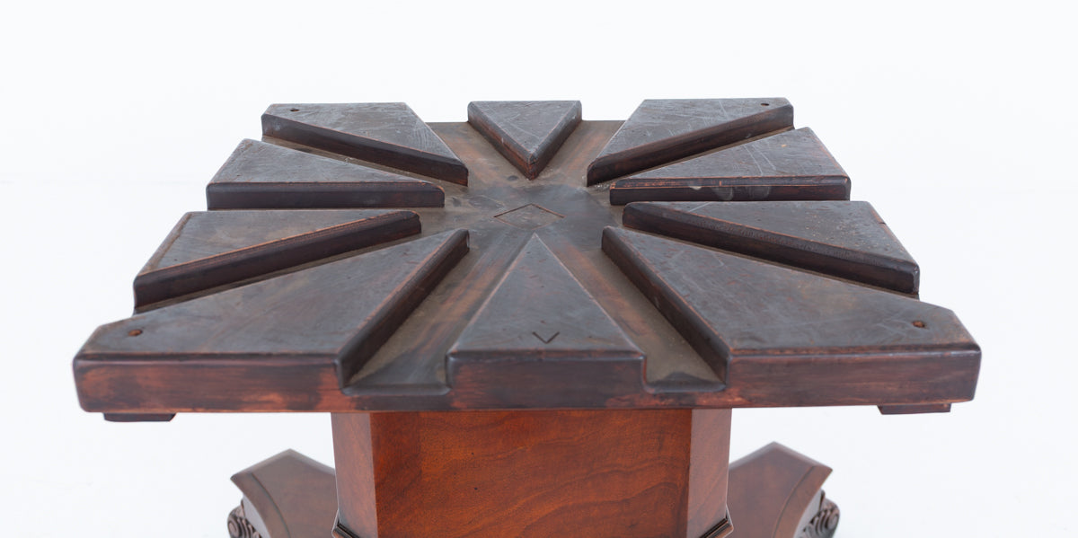 William IV Style Mahogany Expanding Dining Table