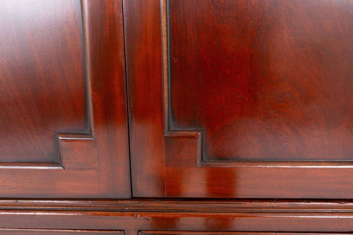 Regency Mahogany Linen Press