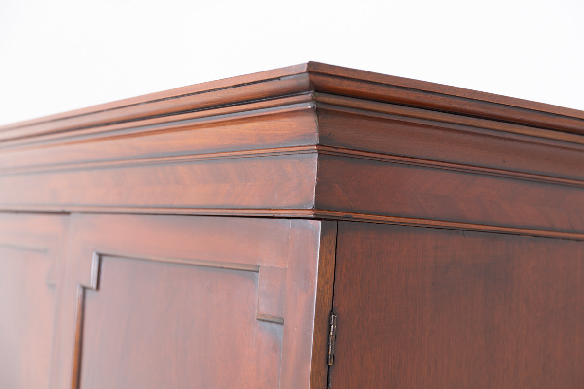 Regency Mahogany Linen Press