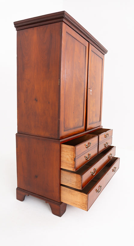 Georgian Mahogany Linen Press