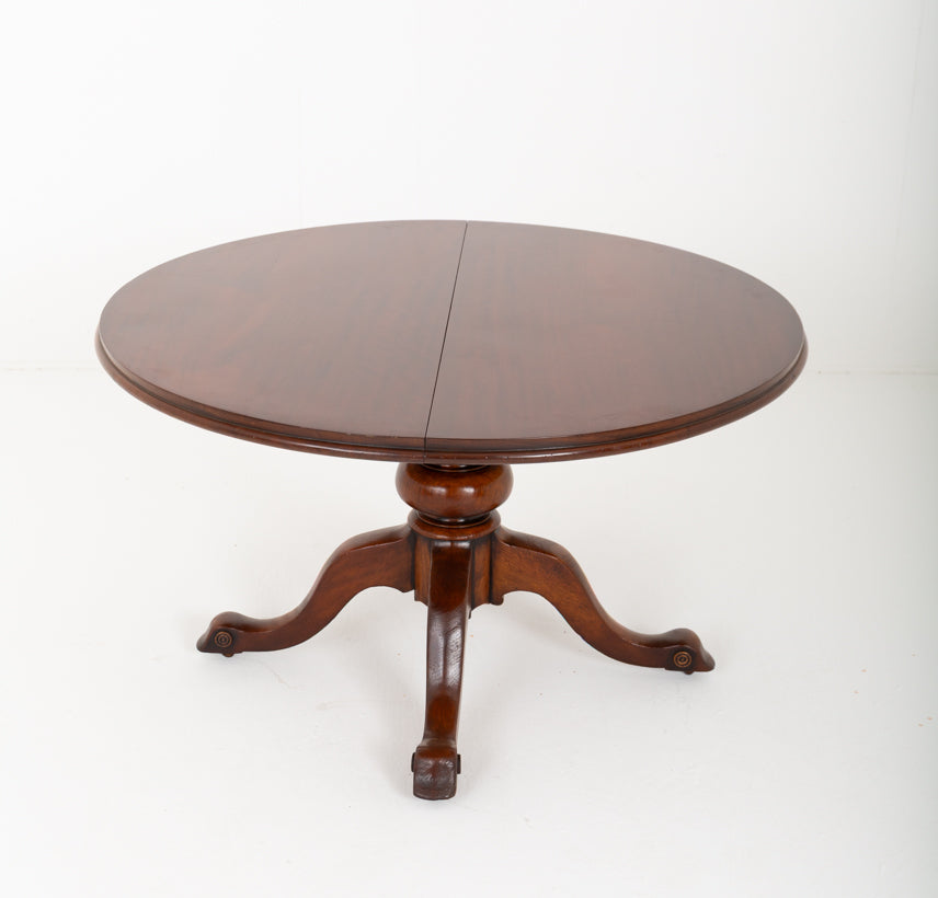 Victorian Mahogany Extending Dining Table