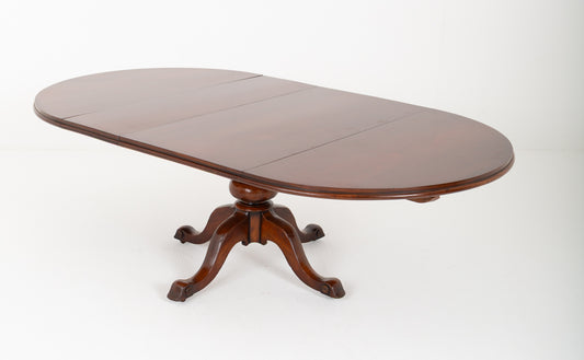 Victorian Mahogany Extending Dining Table