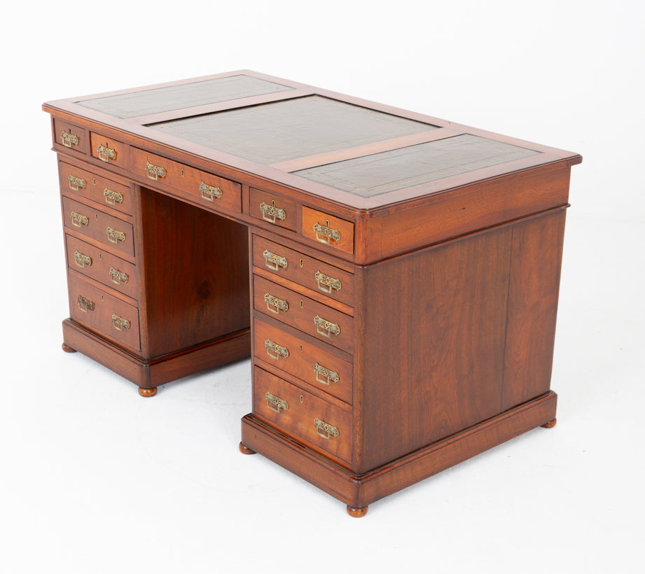 Victorian Mahogany 2 Pedestal Desk