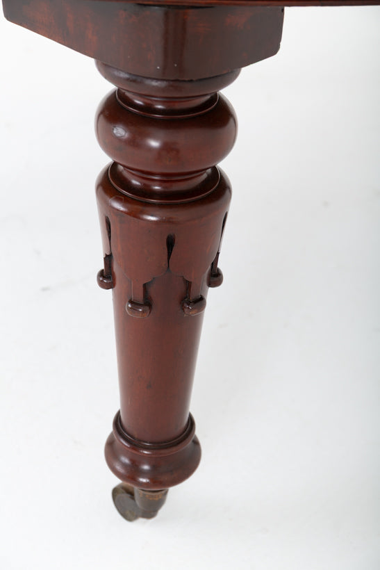 William IV Circular Mahogany Extending Dining Table