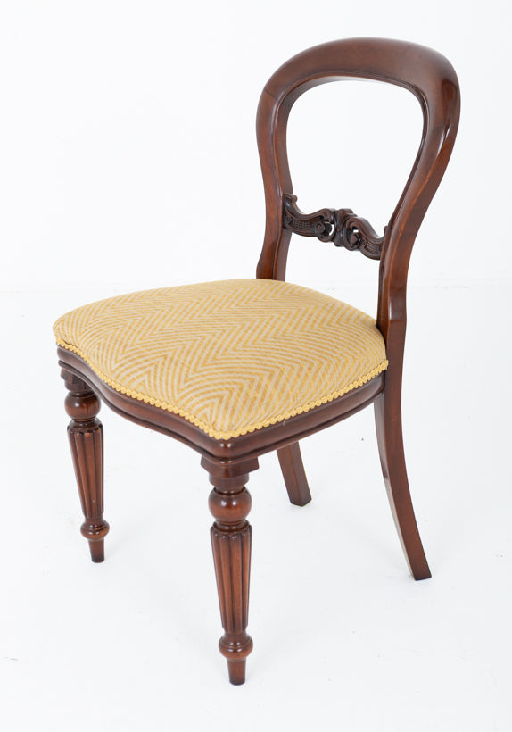 Set of 8 Victorian Style Mahogany Balloon Back Dining Chairs