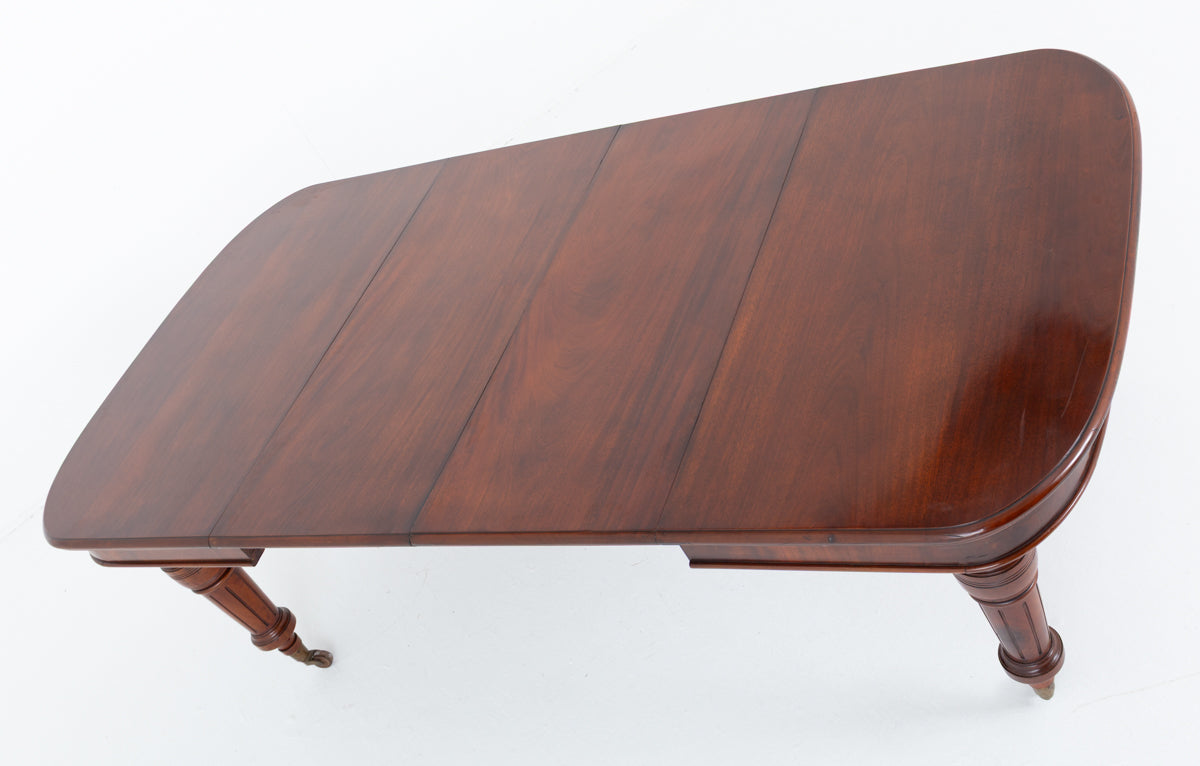 Victorian Mahogany 2 Leaf Extending Dining Table