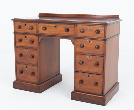 Victorian Mahogany Pedestal Desk